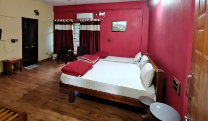 04 Standard Triple Room